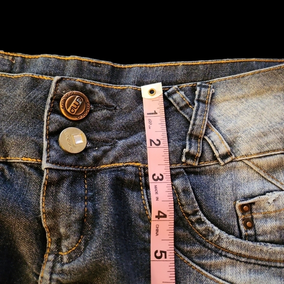 Wide Band Distressed Denim Short Shorts - Picture 7 of 11